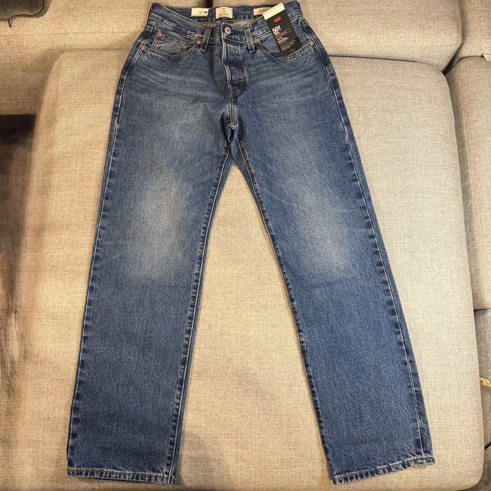 Levi's Women's Straight Leg Jeans - Blue Denim Wash